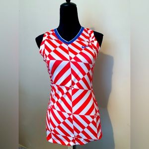 Nike PRO women’s fitted workout top/tank Tennis, Running, Yoga sz S